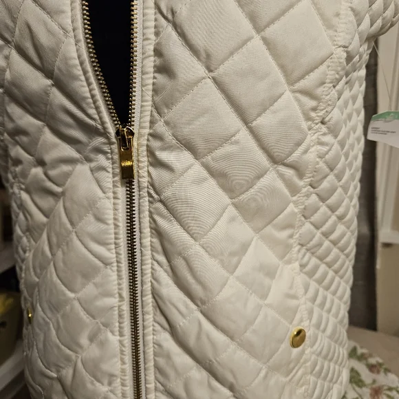 Vest by Laura Scott - Picture 6 of 6